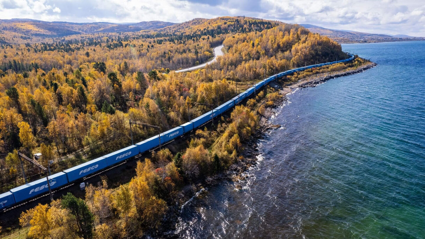 Regular container train Vladivostok — Irkutsk (FIS)