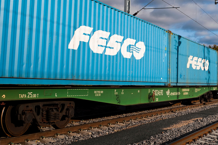 FESCO delivered 300 TEU from Novosibirsk to Yakutia within the new seasonal intermodal service